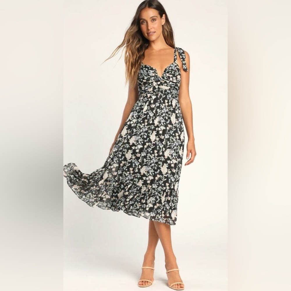 Lulus Lush Loveliness Black Floral Lurex Tie-Strap Midi Dress Sz Med NWOT